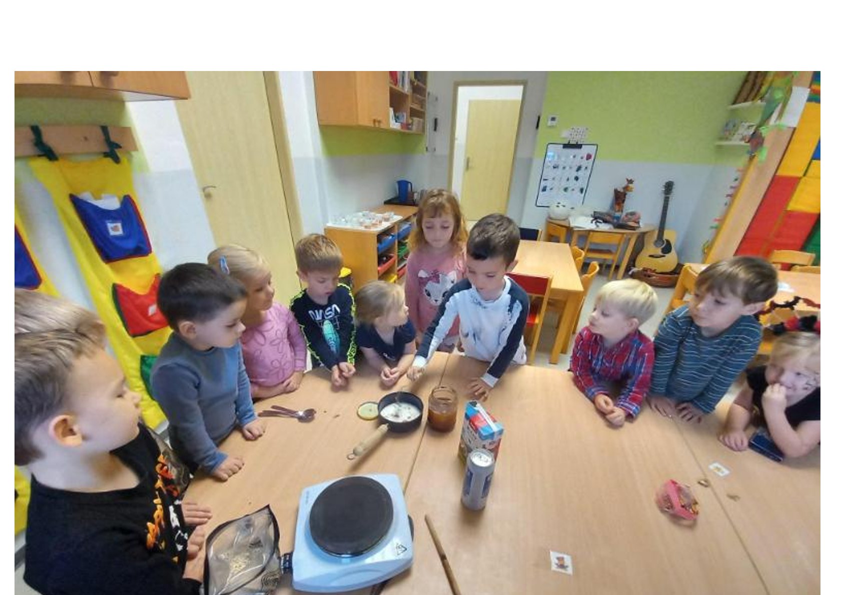 Jak děti vařily podle staré irské tradice kaši skřítkům